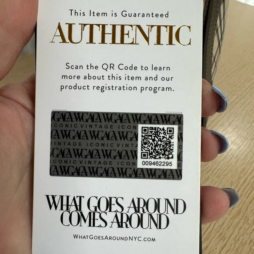 Burberry Plaid Shoulder Bag with Leather Accents, pre-loved Burberry Nova bag - Picture 5 of 16